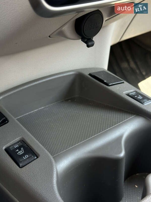 Хэтчбек Nissan Leaf 2012 в Львове