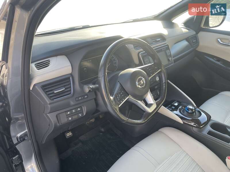 Хэтчбек Nissan Leaf 2018 в Львове фото 15 Хэтчбек Nissan Leaf 2018 в Львове