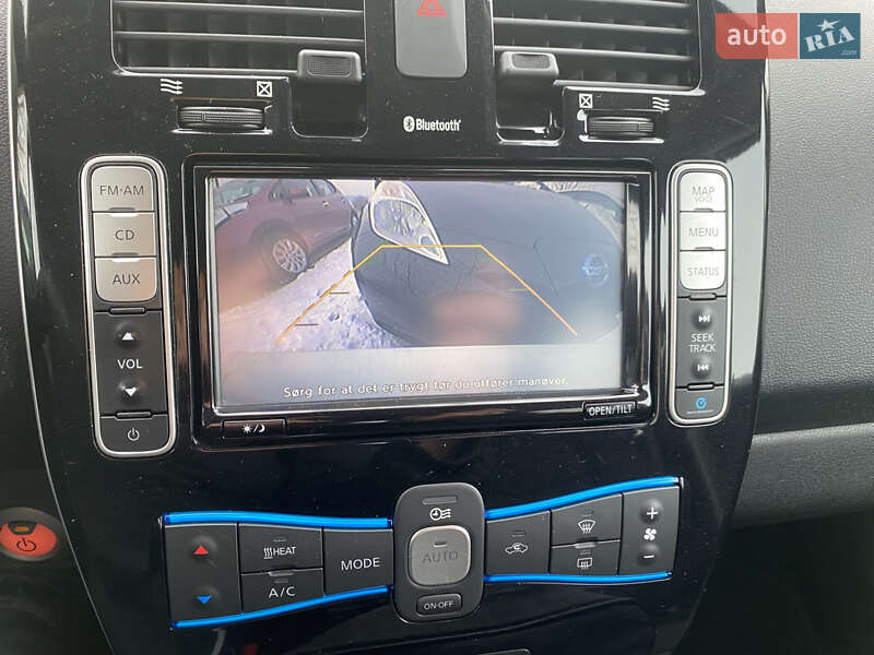 Хэтчбек Nissan Leaf 2014 в Черновцах