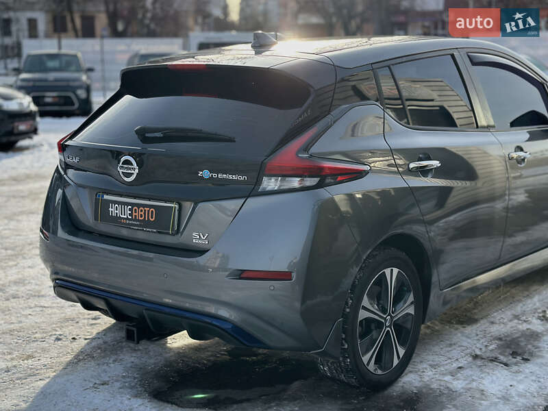 Хэтчбек Nissan Leaf 2022 в Шептицькому