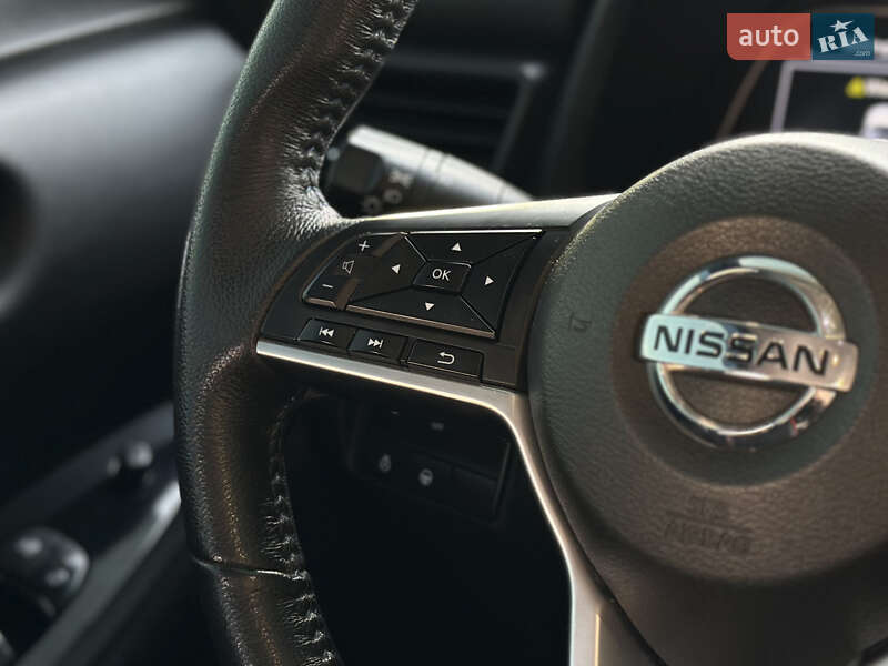 Хэтчбек Nissan Leaf 2022 в Шептицькому