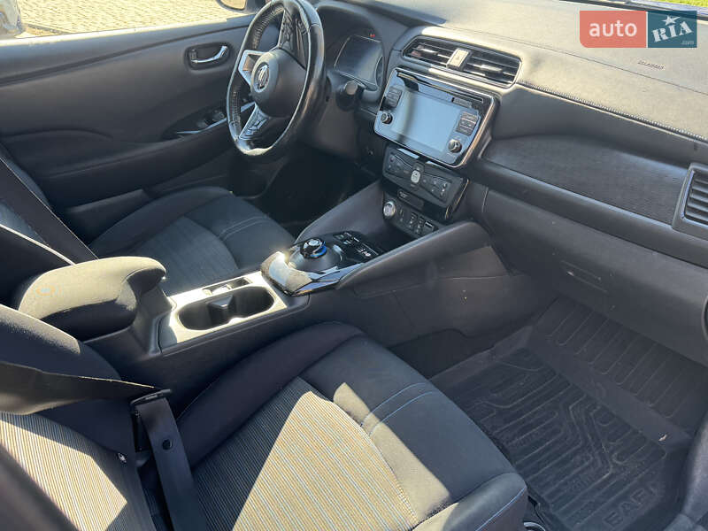 Хэтчбек Nissan Leaf 2018 в Николаеве фото 10 Хэтчбек Nissan Leaf 2018 в Николаеве