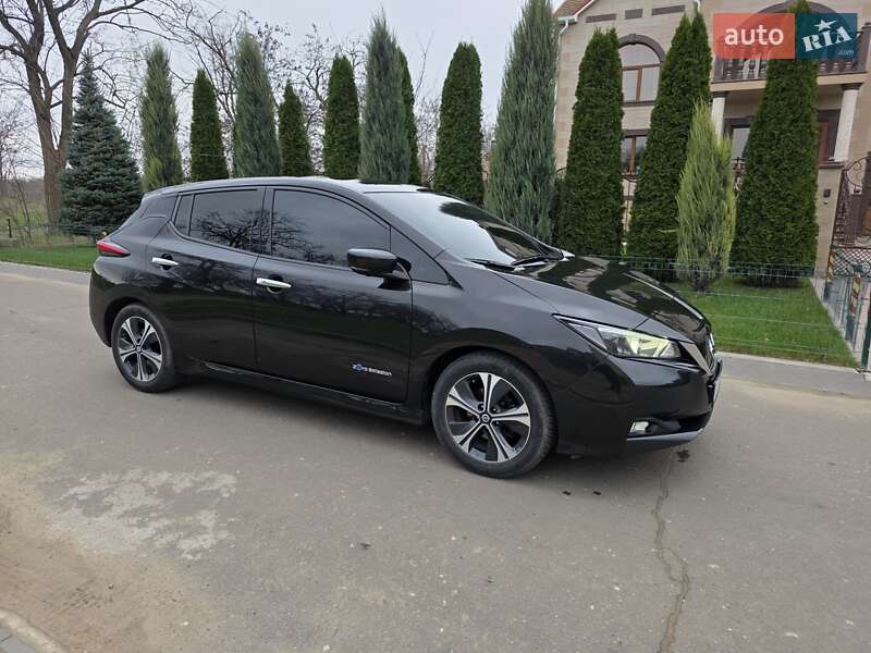 Хэтчбек Nissan Leaf 2018 в Белгороде-Днестровском фото 6 Хэтчбек Nissan Leaf 2018 в Белгороде-Днестровском