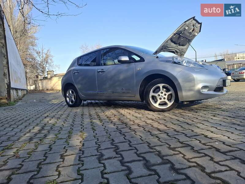 Хетчбек Nissan Leaf 2012 в Одесі фото 6 Хетчбек Nissan Leaf 2012 в Одесі