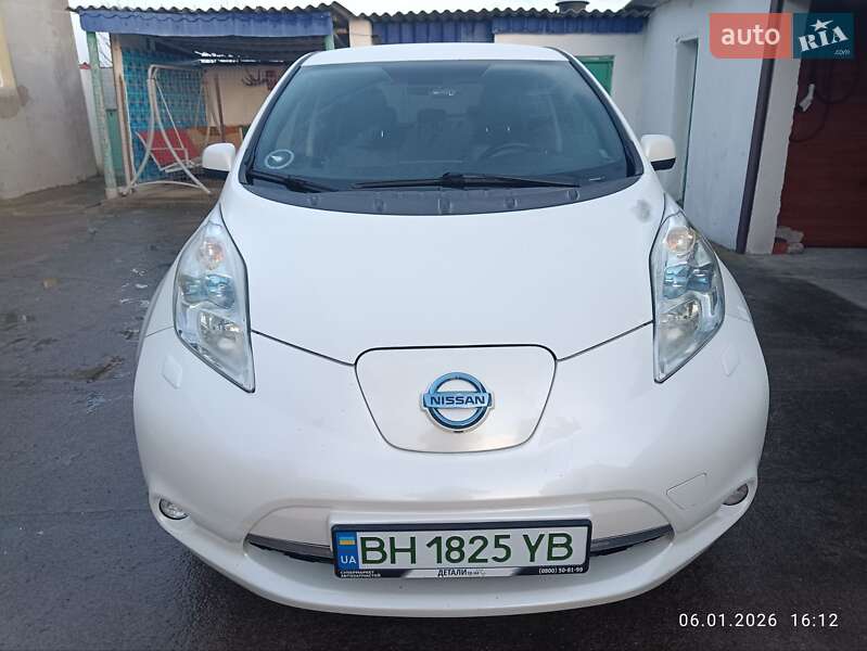Хэтчбек Nissan Leaf 2014 в Одессе