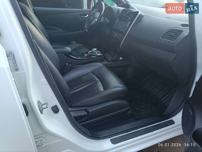 Хэтчбек Nissan Leaf 2014 в Одессе