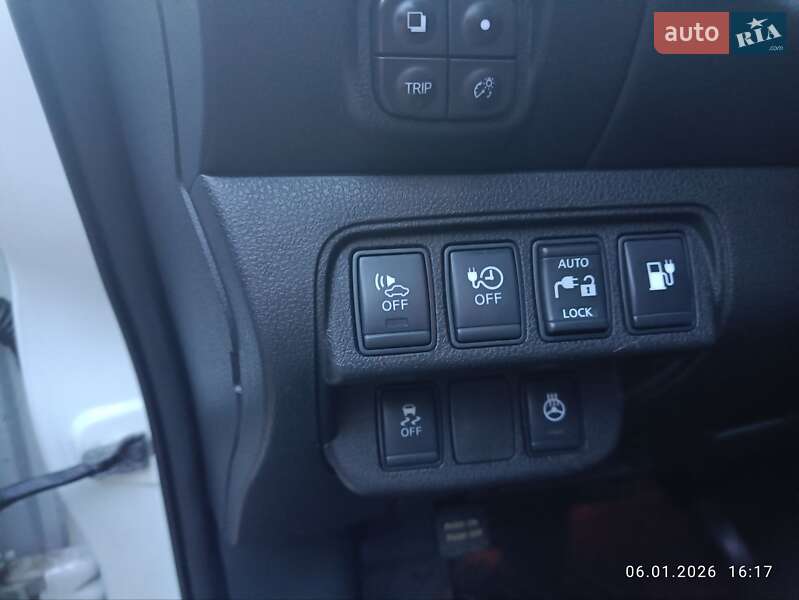 Хэтчбек Nissan Leaf 2014 в Одессе