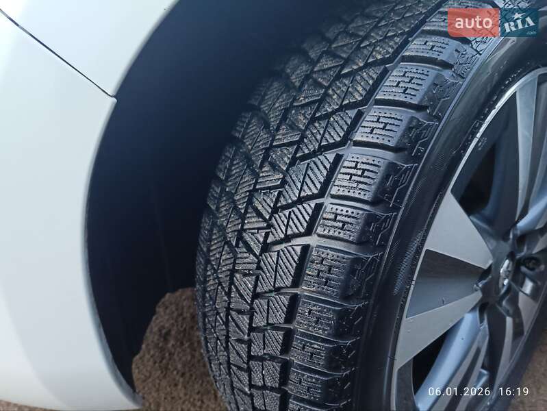 Хэтчбек Nissan Leaf 2014 в Одессе