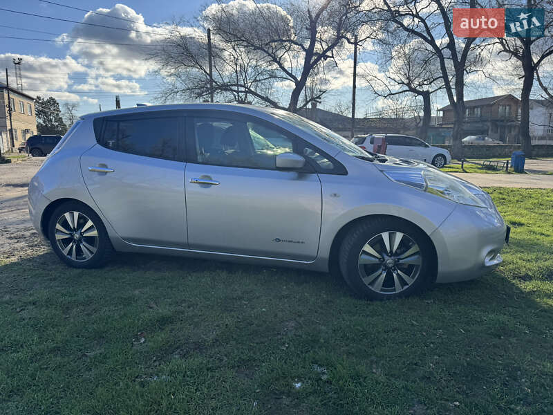 Хэтчбек Nissan Leaf 2016 в Белгороде-Днестровском фото 6 Хэтчбек Nissan Leaf 2016 в Белгороде-Днестровском