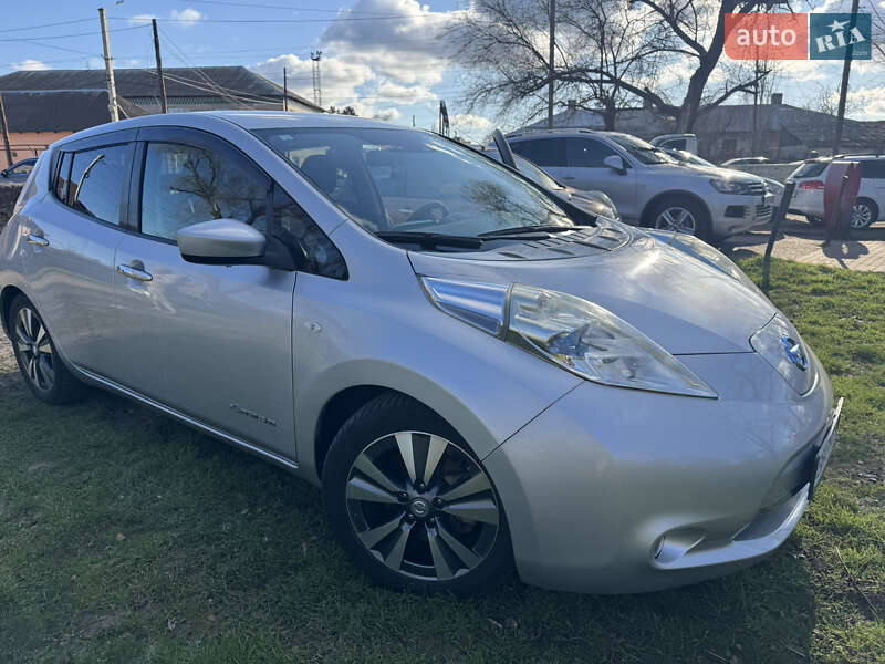 Хэтчбек Nissan Leaf 2016 в Белгороде-Днестровском фото 16 Хэтчбек Nissan Leaf 2016 в Белгороде-Днестровском