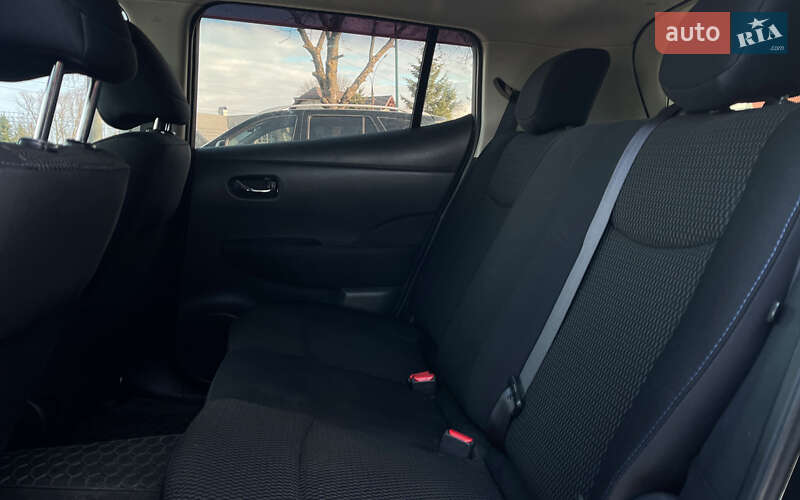 Хэтчбек Nissan Leaf 2014 в Коломые