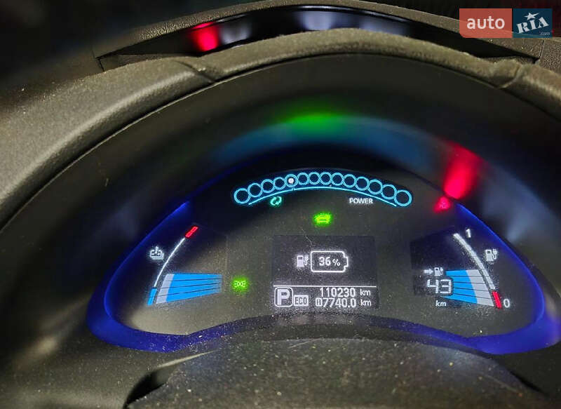 Хэтчбек Nissan Leaf 2014 в Умани