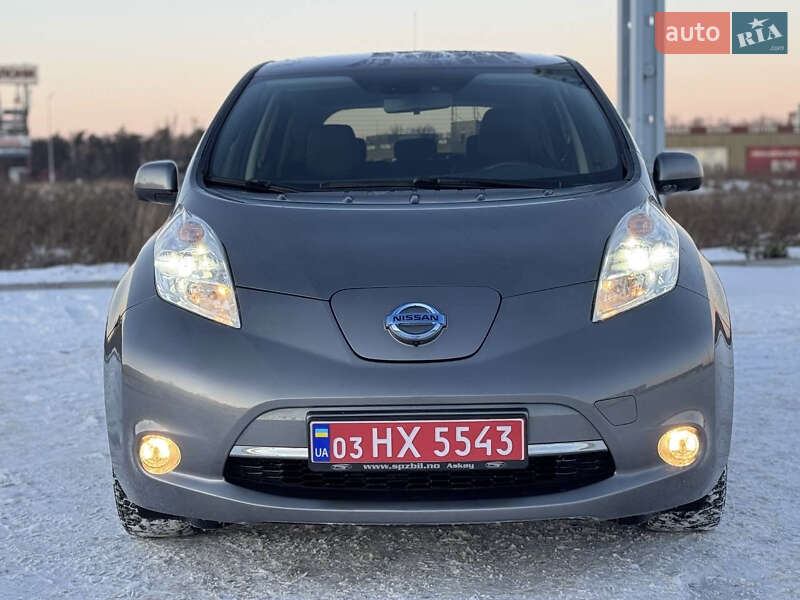 Хэтчбек Nissan Leaf 2017 в Львове