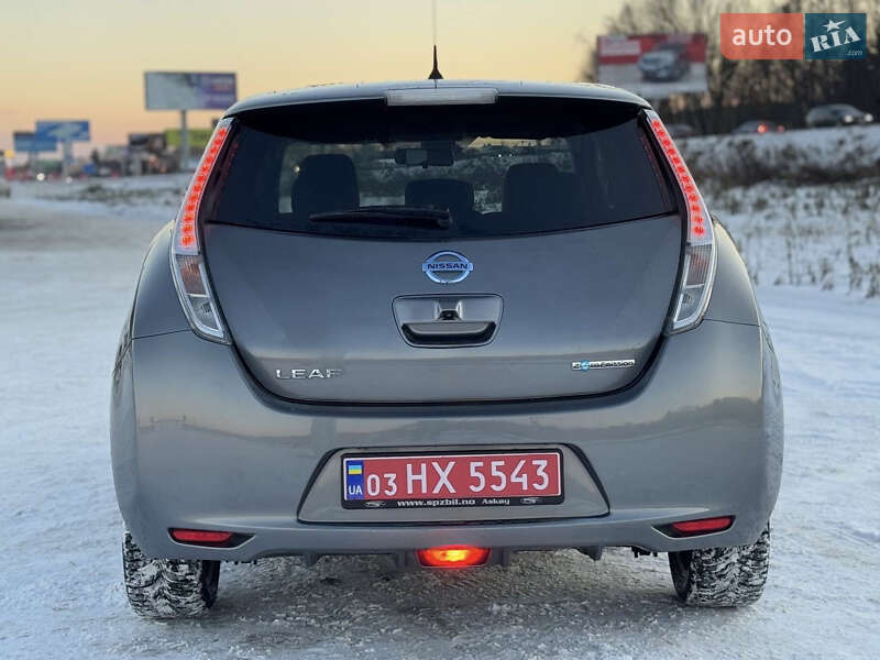 Хэтчбек Nissan Leaf 2017 в Львове