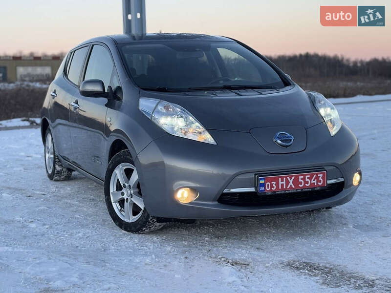 Хэтчбек Nissan Leaf 2017 в Львове