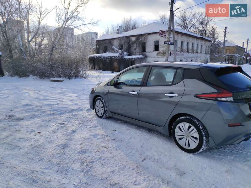 Хэтчбек Nissan Leaf 2022 в Харькове