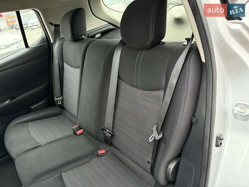 Хэтчбек Nissan Leaf 2018 в Кропивницком