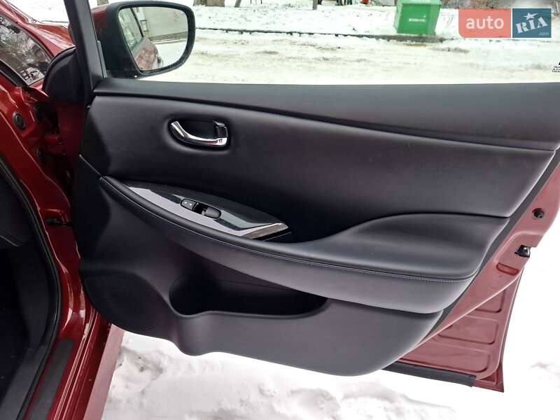 Хетчбек Nissan Leaf 2018 в Звягелі фото 22 Хетчбек Nissan Leaf 2018 в Звягелі