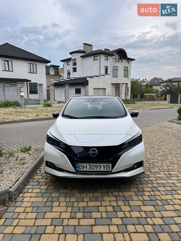 Хэтчбек Nissan Leaf 2023 в Одессе фото 2 Хэтчбек Nissan Leaf 2023 в Одессе