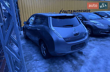 Хетчбек Nissan Leaf 2014 в Умані