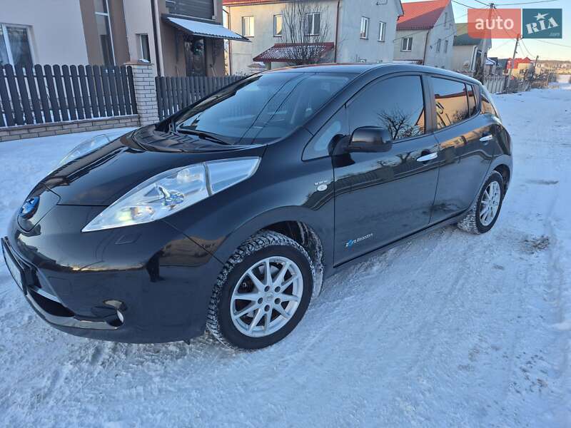 Хэтчбек Nissan Leaf 2015 в Тернополе