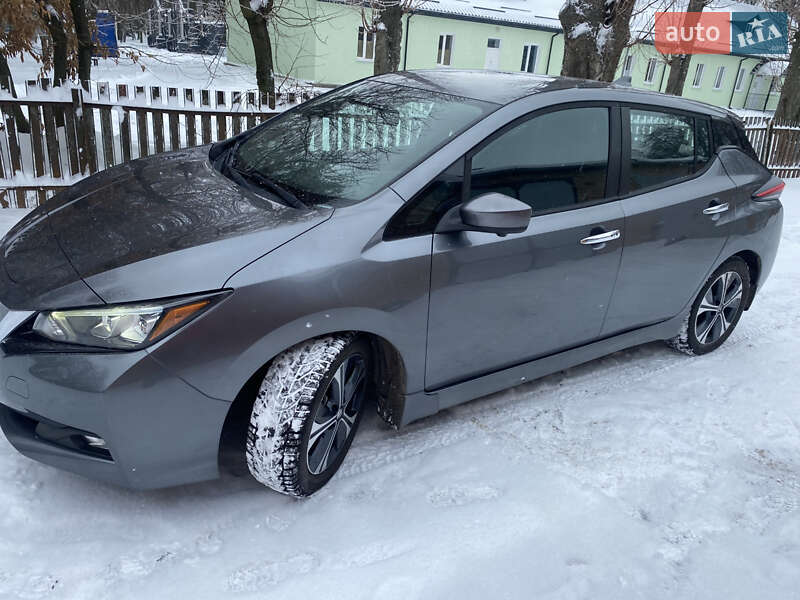 Хэтчбек Nissan Leaf 2021 в Немирове