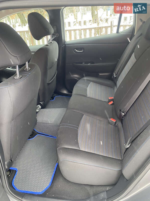 Хэтчбек Nissan Leaf 2021 в Немирове