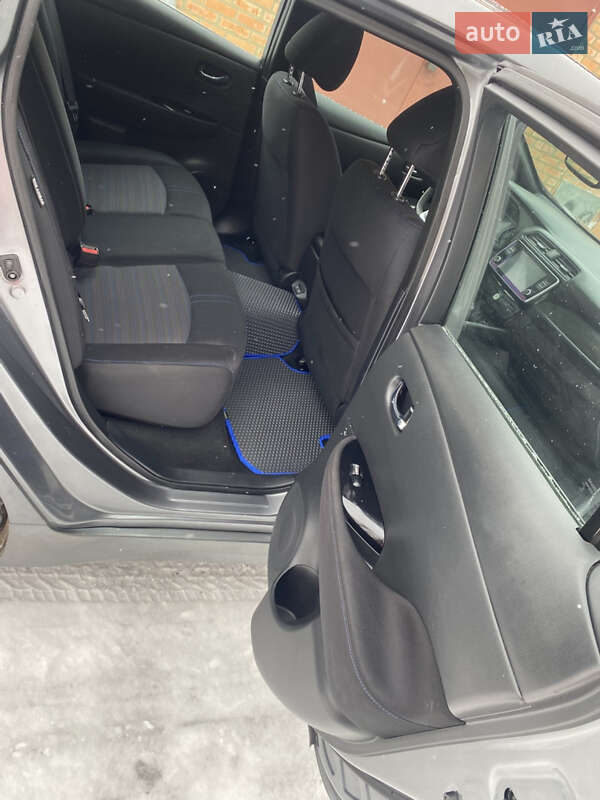 Хэтчбек Nissan Leaf 2021 в Немирове