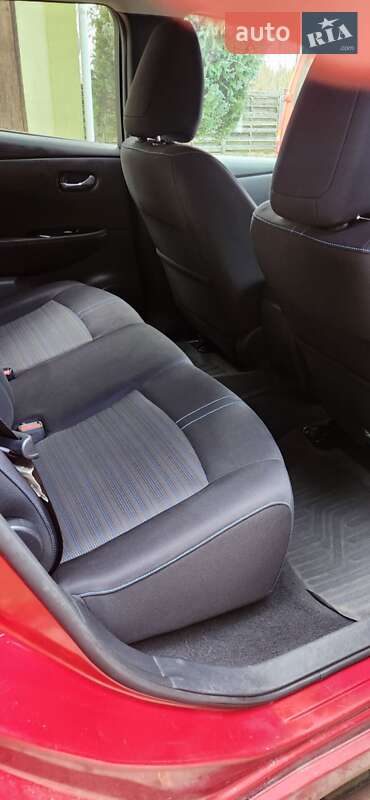 Хэтчбек Nissan Leaf 2018 в Ровно