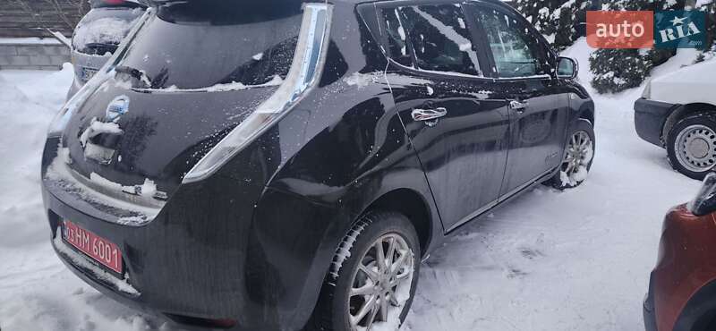 Хэтчбек Nissan Leaf 2014 в Ровно
