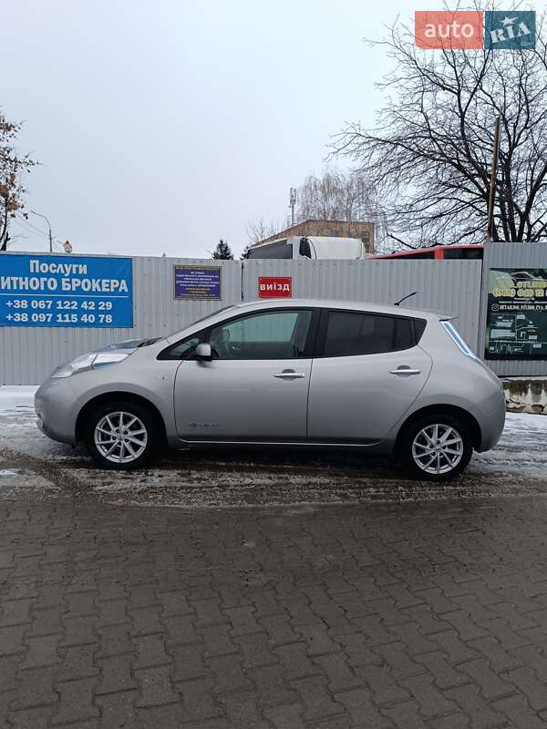 Хэтчбек Nissan Leaf 2014 в Ровно