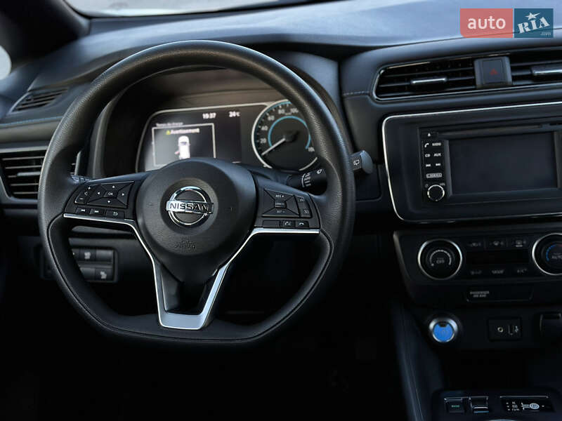 Хэтчбек Nissan Leaf 2019 в Ровно