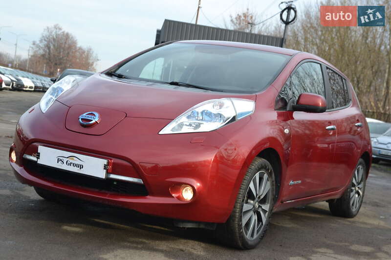 Хэтчбек Nissan Leaf 2016 в Луцке