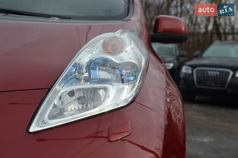 Хэтчбек Nissan Leaf 2016 в Луцке