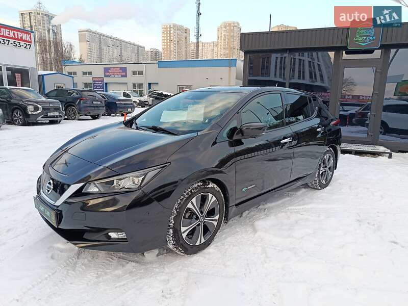 Хэтчбек Nissan Leaf 2018 в Броварах