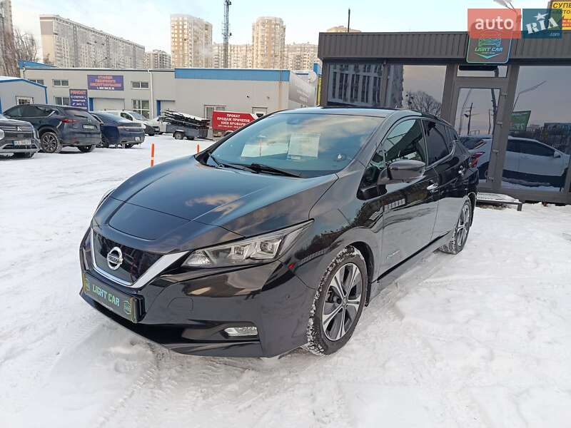 Хэтчбек Nissan Leaf 2018 в Броварах