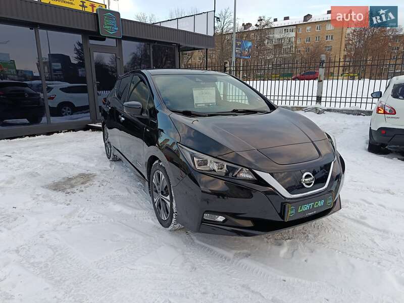 Хэтчбек Nissan Leaf 2018 в Броварах