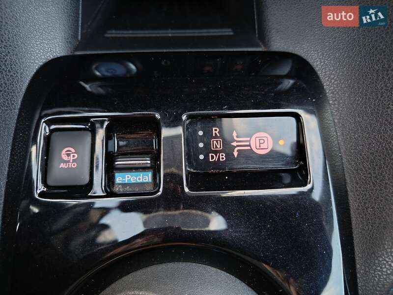 Хэтчбек Nissan Leaf 2018 в Броварах