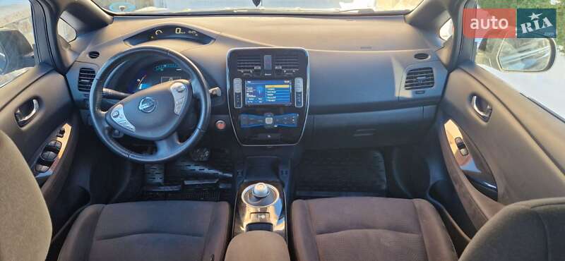 Хэтчбек Nissan Leaf 2014 в Ивано-Франковске