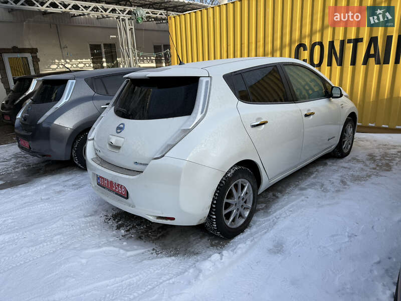 Хэтчбек Nissan Leaf 2017 в Умани