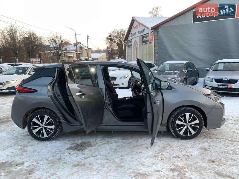 Хэтчбек Nissan Leaf 2020 в Виннице