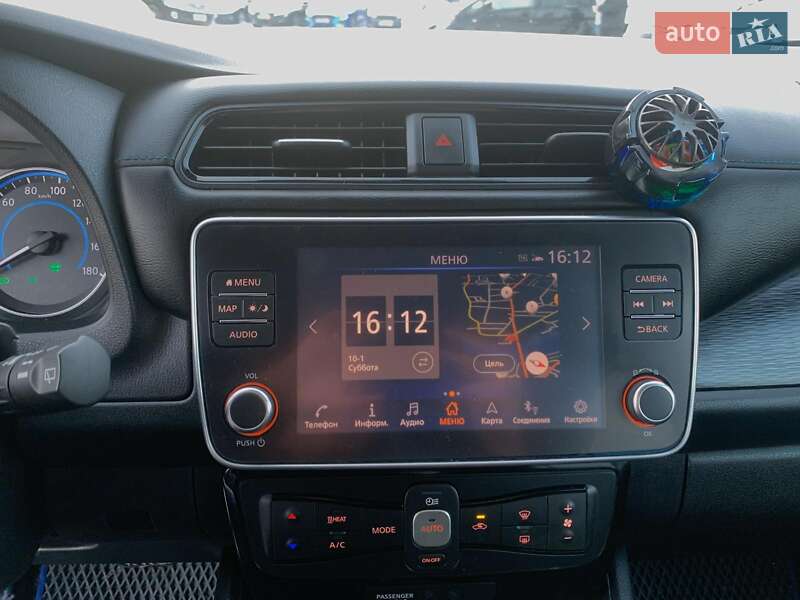 Хэтчбек Nissan Leaf 2020 в Виннице