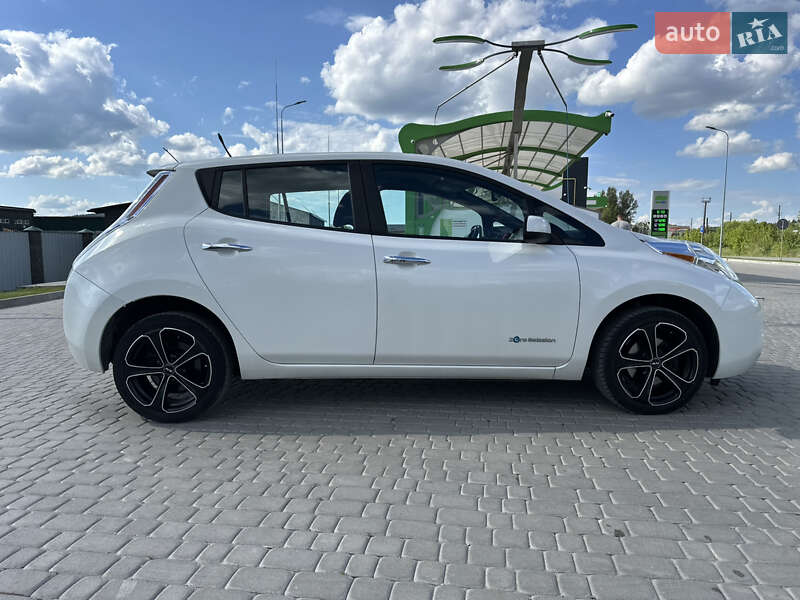Хэтчбек Nissan Leaf 2013 в Бережанах