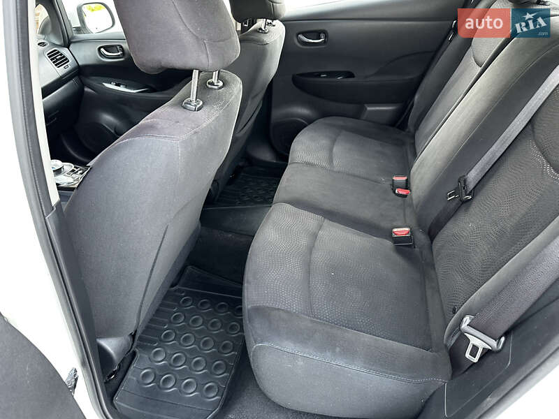 Хэтчбек Nissan Leaf 2013 в Бережанах