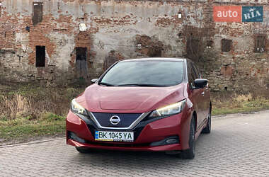 Хэтчбек Nissan Leaf 2020 в Львове