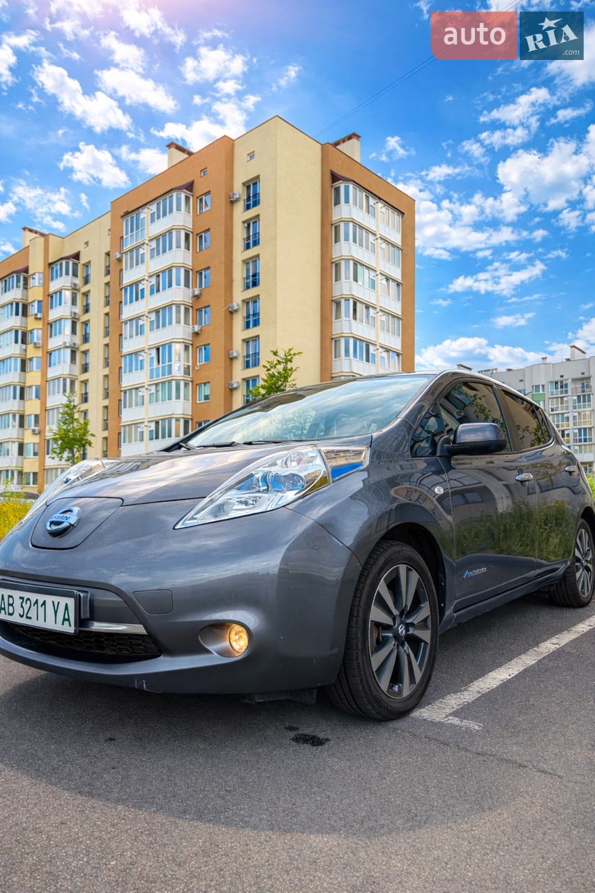 2014 Nissan Leaf - мініатюра 16