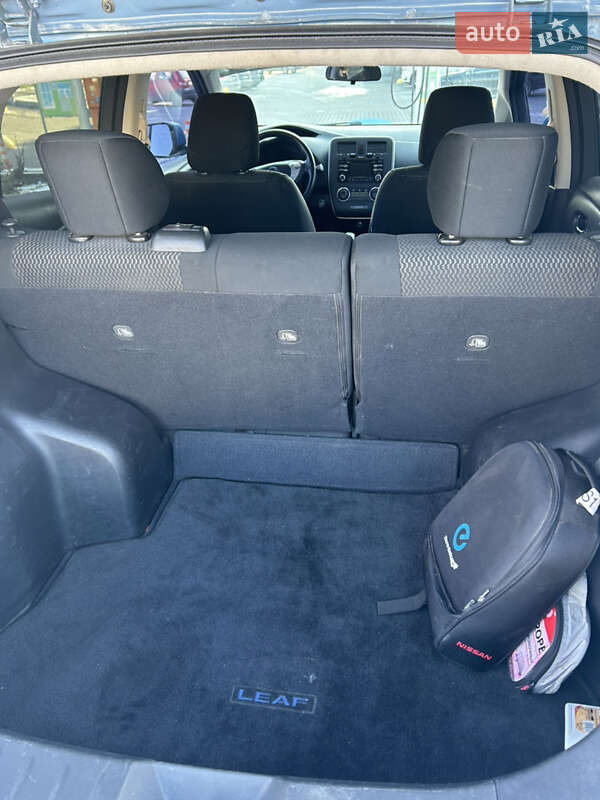 Хэтчбек Nissan Leaf 2015 в Одессе