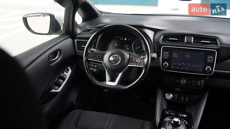 Хэтчбек Nissan Leaf 2019 в Львове
