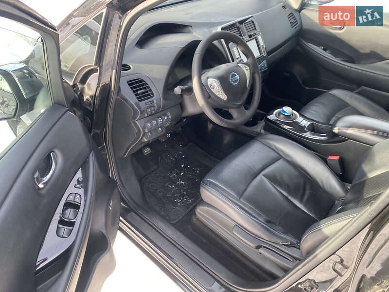 Хэтчбек Nissan Leaf 2014 в Черновцах