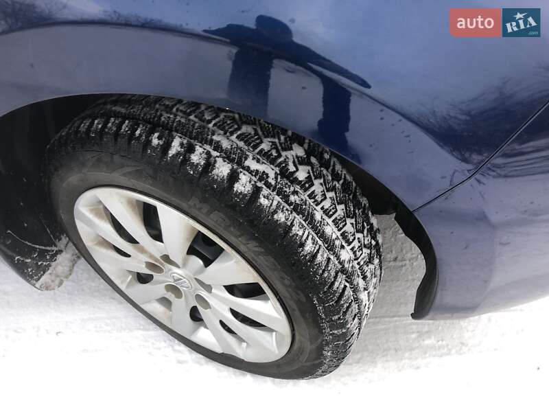 Хэтчбек Nissan Leaf 2017 в Львове